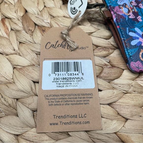 Catchfly Mini Wallet Floral Horseshoe Bow ID Holder Detachable Wristlet NWT - Picture 5 of 5